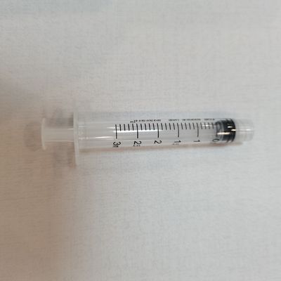Luer Lock Syringes Konsentrat Sterilized By EO Tiga Bagian 3ml untuk injeksi